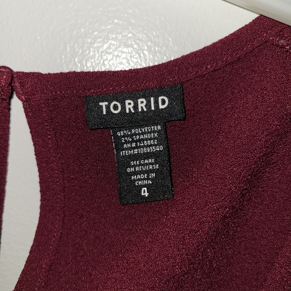 Torrid Crepe Flutter-Sleeve Crop Top - Picture 5 of 5